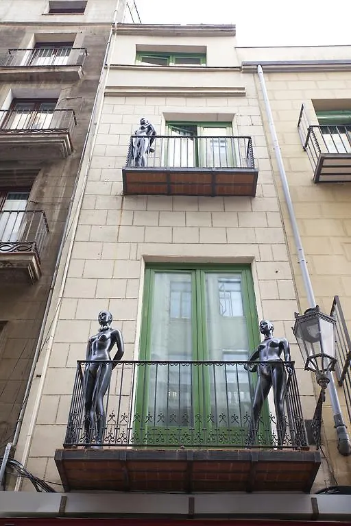 Barcelona Rooms Triple With Private Bathroom In Gothic