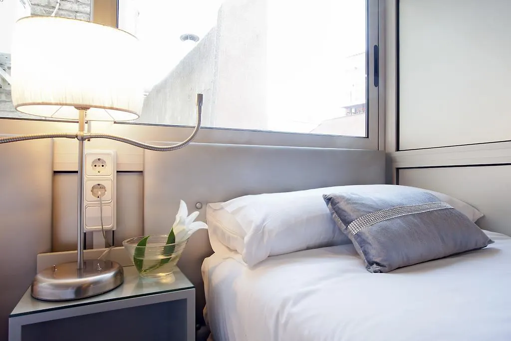 Guest house Barcelona Rooms Triple With Private Bathroom In Gothic