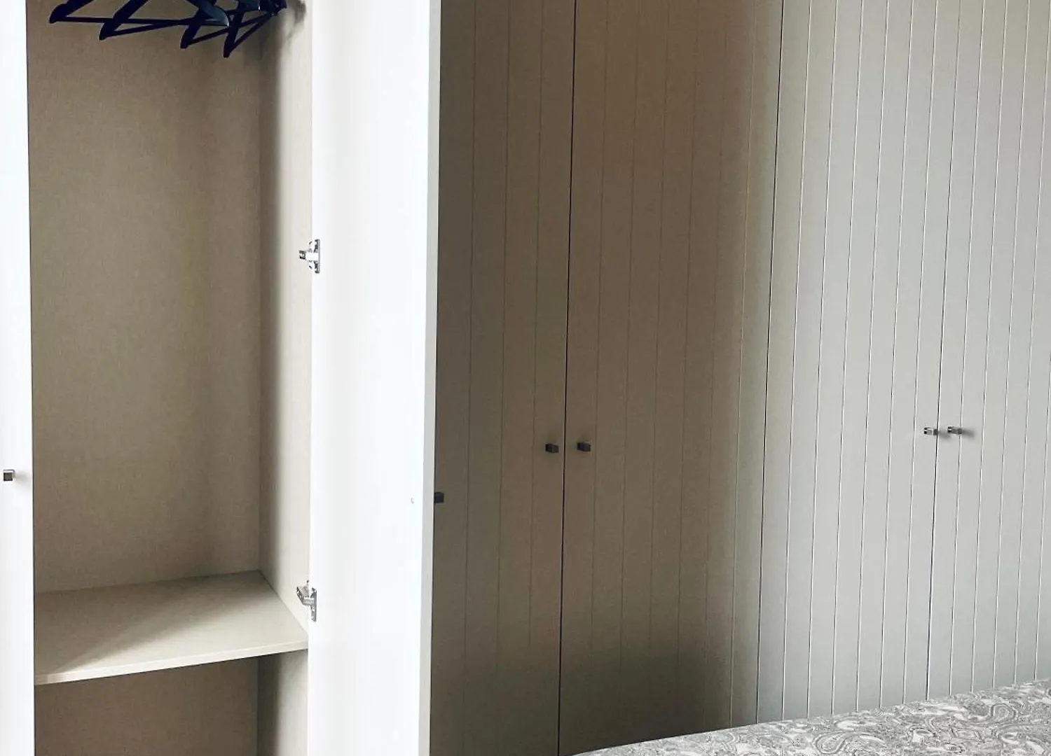 ** Guest house Barcelona Rooms Triple With Private Bathroom In Gothic Spain