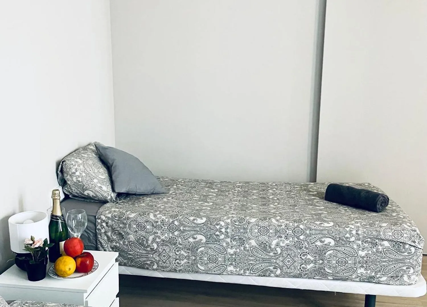 ** Guest house Barcelona Rooms Triple With Private Bathroom In Gothic Spain
